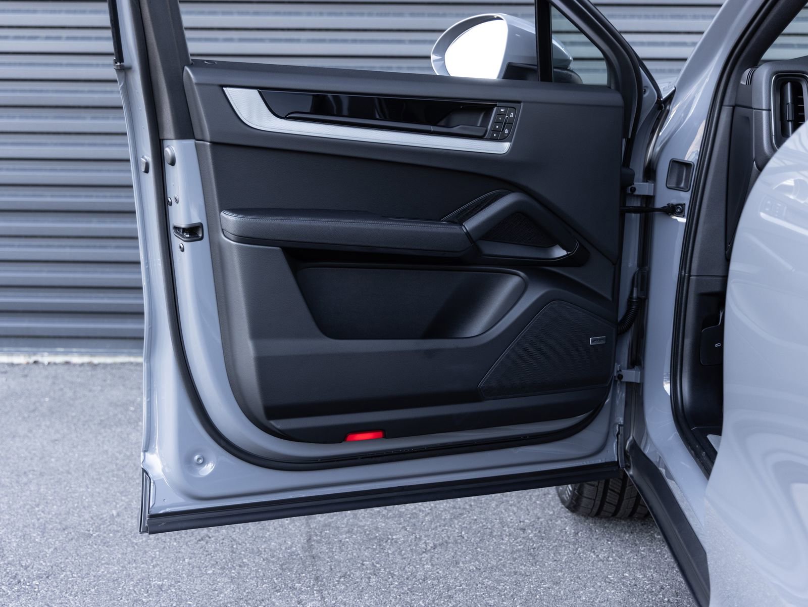 Certified 2026 Porsche Cayenne Coupe image 21