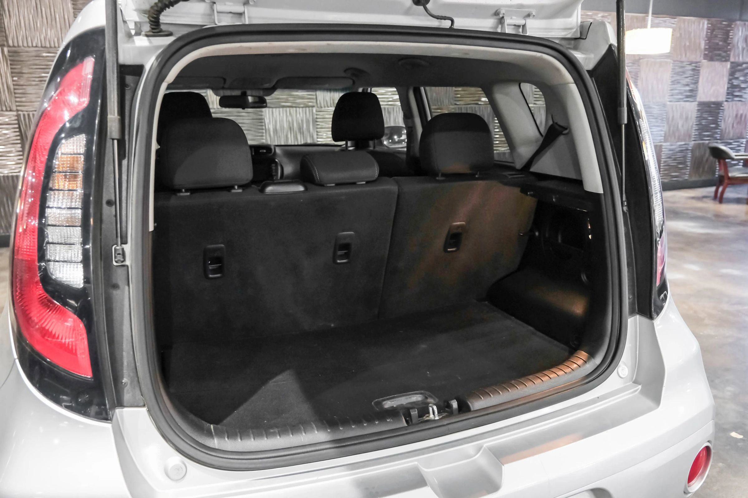 Used 2019 Kia Soul + image 50
