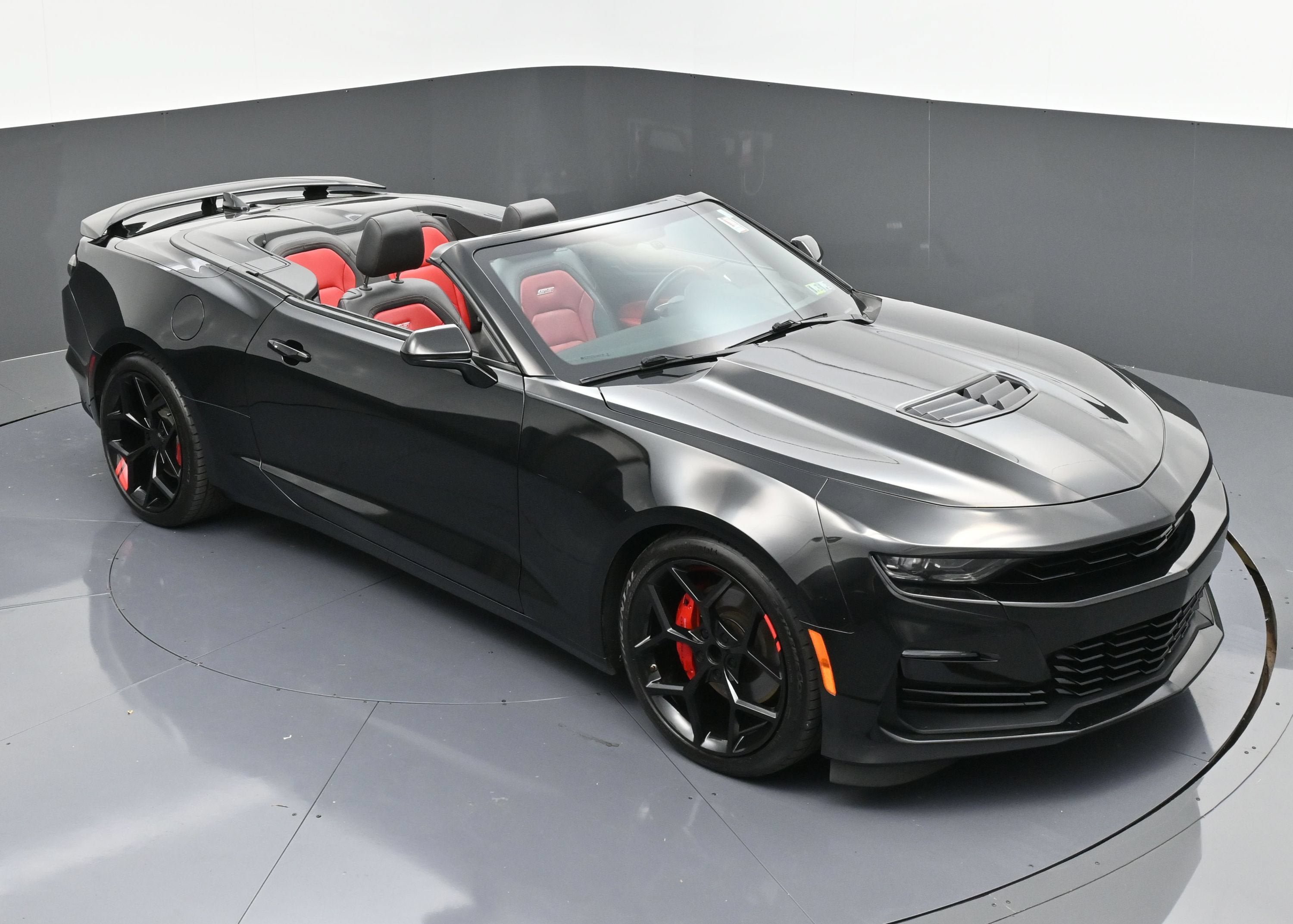 Certified 2021 Chevrolet Camaro SS RWD image 41