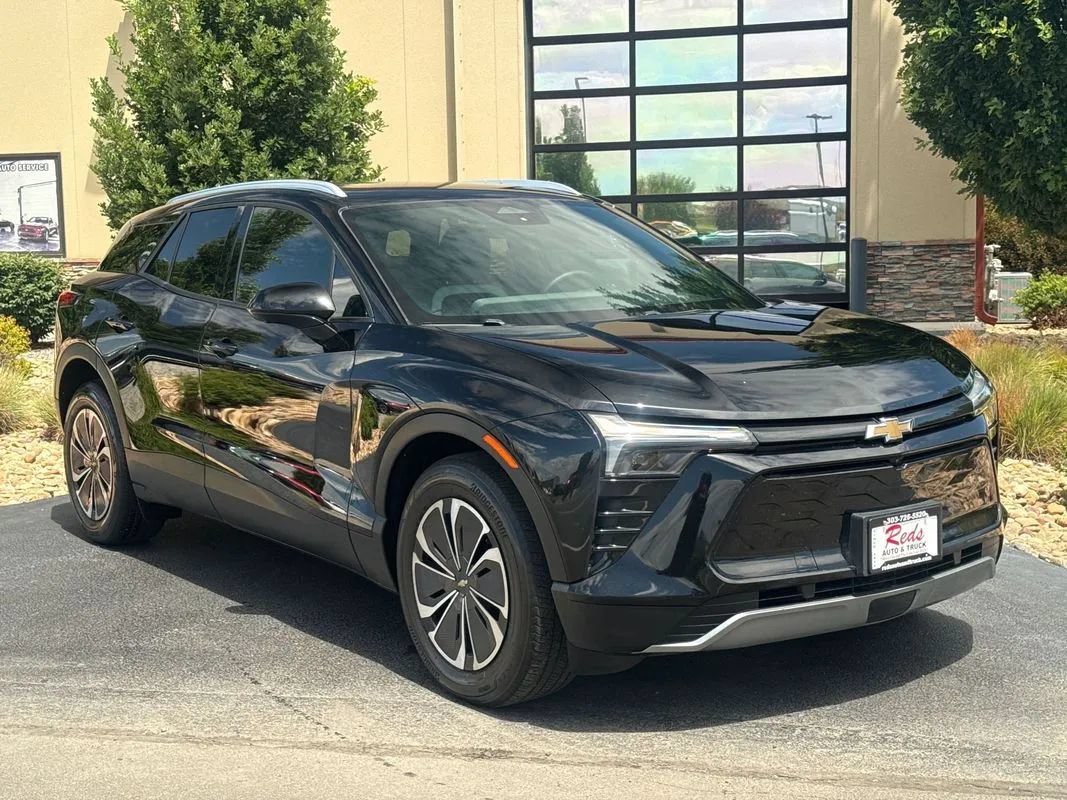 Used 2024 Chevrolet Blazer EV LT AWD/4WD image 81