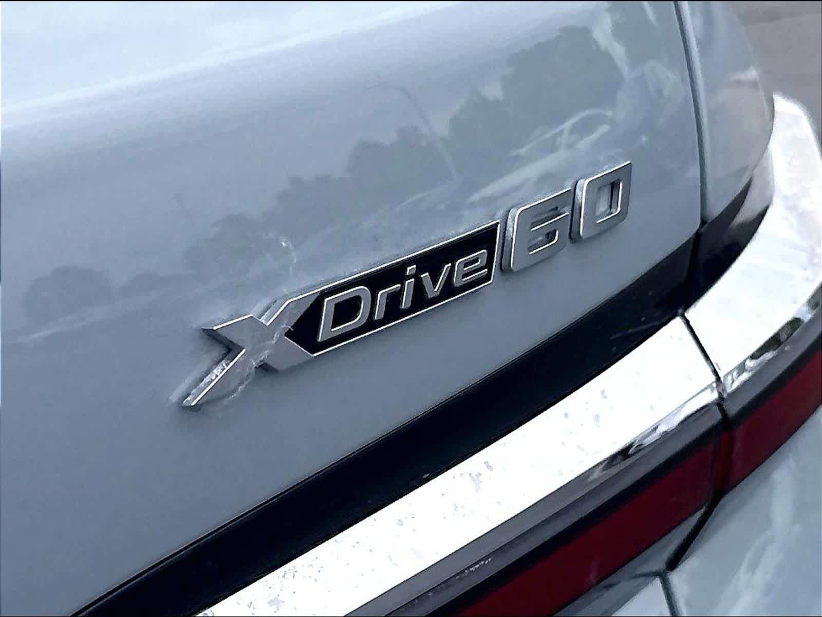 Used 2023 BMW i7 xDrive60 AWD/4WD image 27