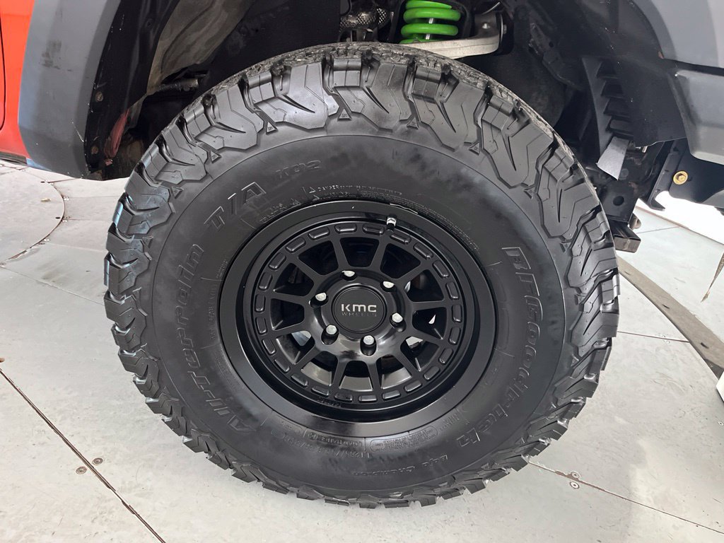Used 2018 Toyota Tacoma TRD Off-Road AWD/4WD image 17