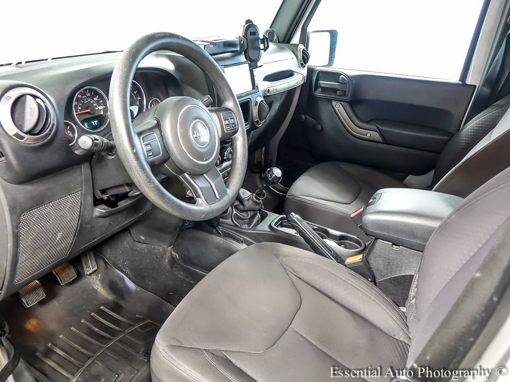 Used 2013 Jeep Wrangler Unlimited Sport AWD/4WD image 10