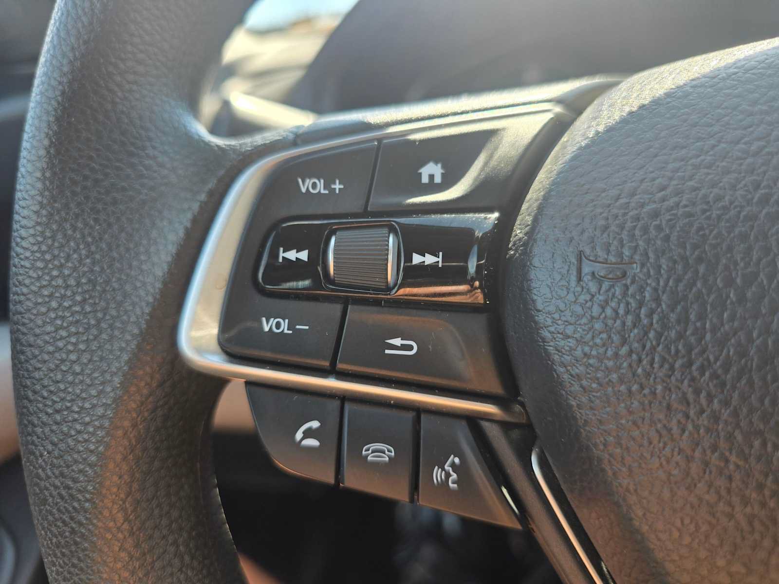 Used 2020 Honda Accord EX image 33
