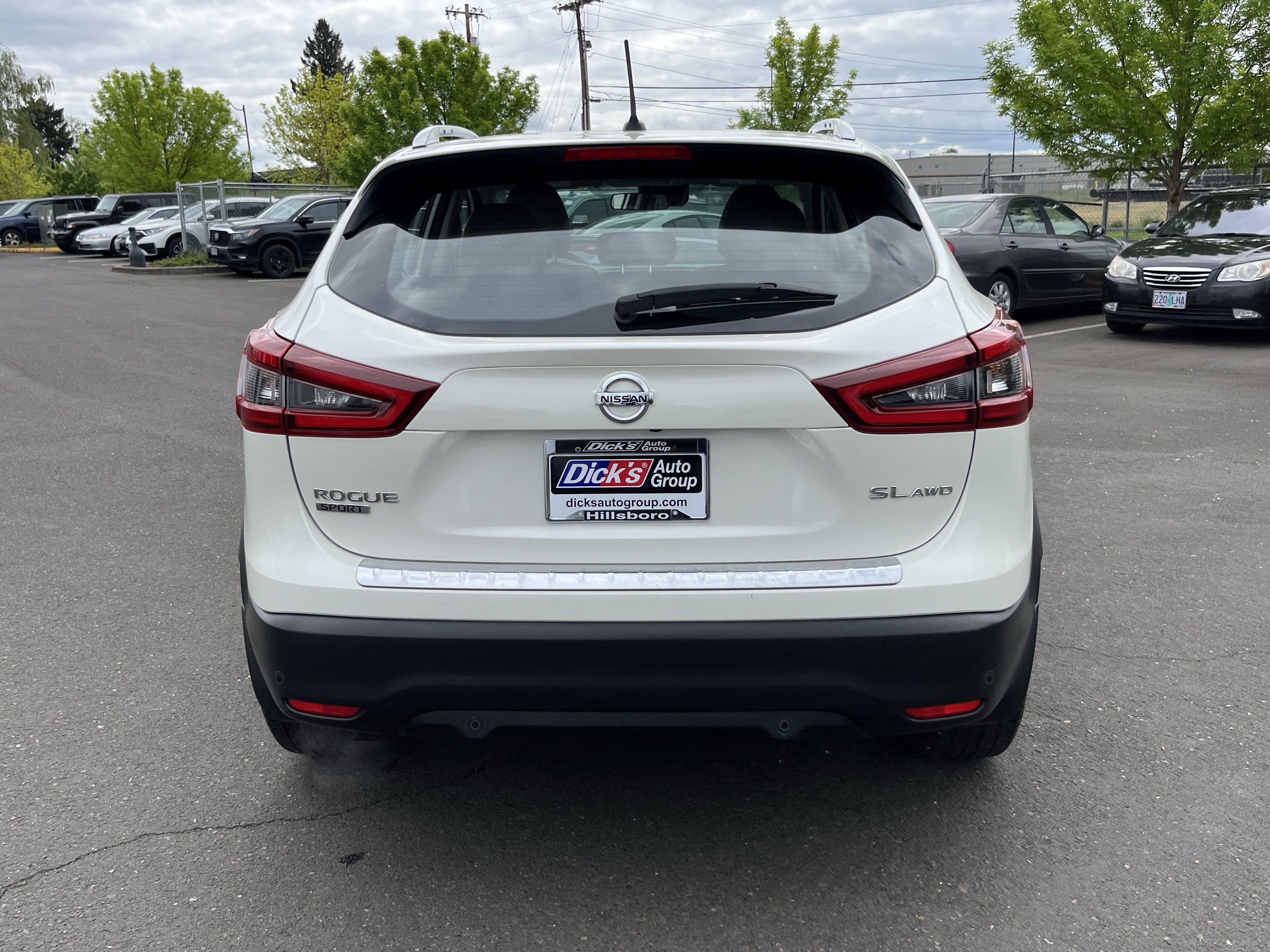 Used 2022 Nissan Rogue Sport SL AWD/4WD image 4