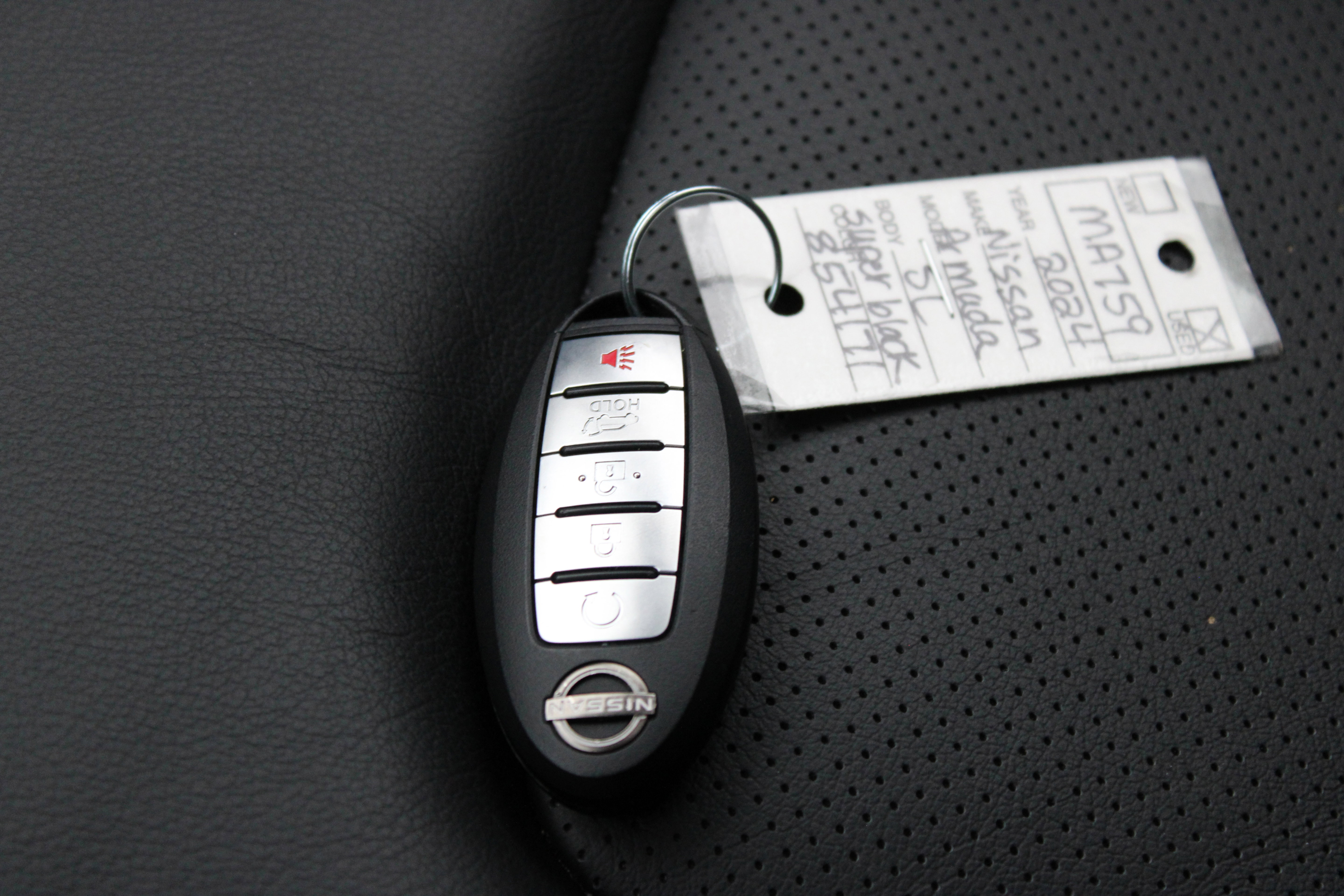 Certified 2024 Nissan Armada SL w/ Midnight Edition Package image 40