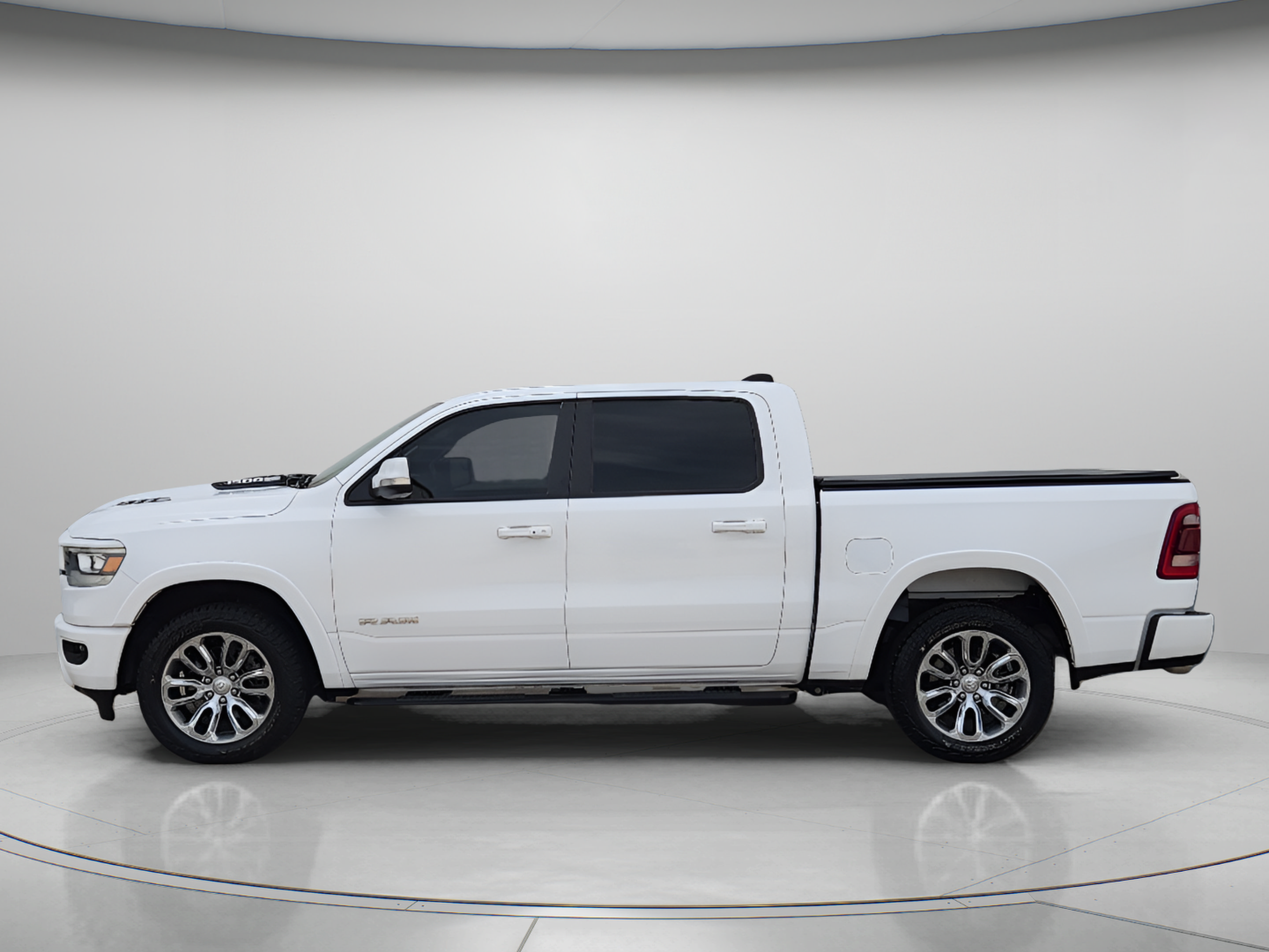 Used 2022 RAM 1500 Laramie w/ Sport Appearance Package RWD image 2