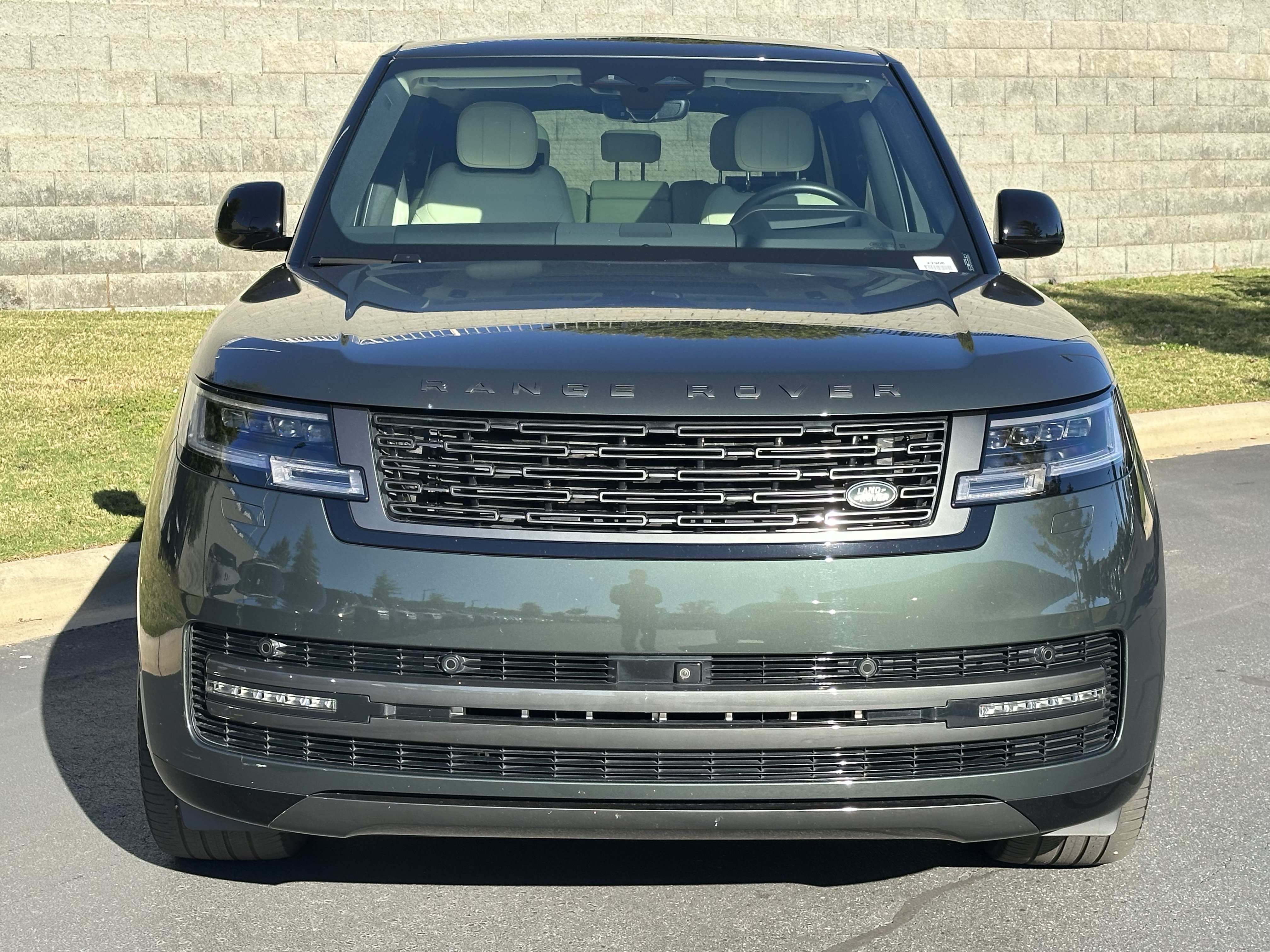 Certified 2024 Land Rover Range Rover Long Wheelbase SE AWD/4WD image 10