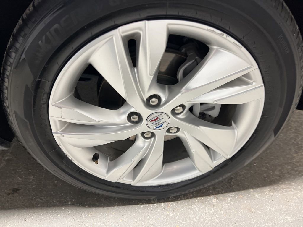 Used 2025 Buick Encore GX Preferred image 40