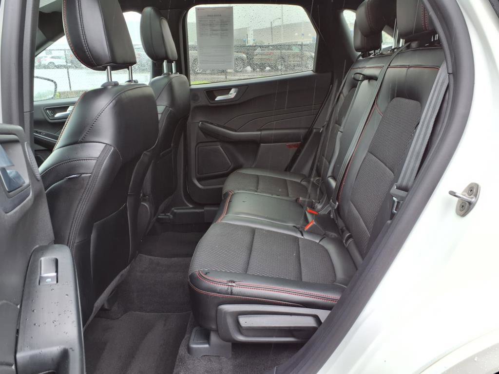 Used 2024 Ford Escape ST-Line Select w/ Tech Pack #2 image 6