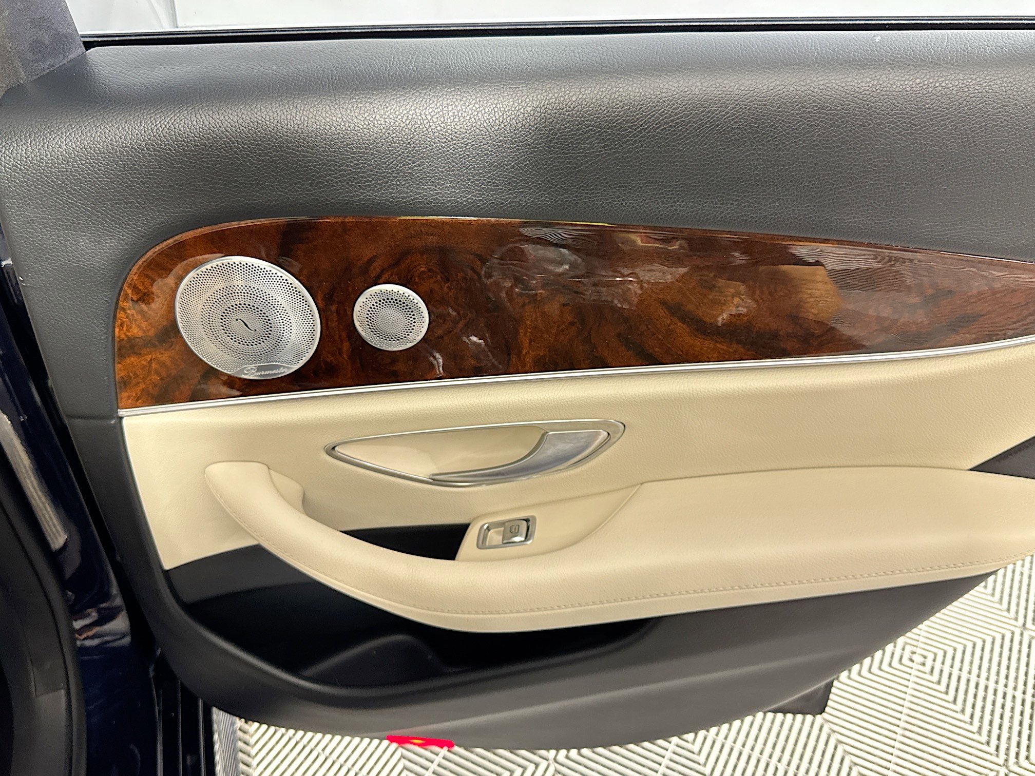 Used 2018 Mercedes-Benz E 300 w/ Premium 1 Package image 26