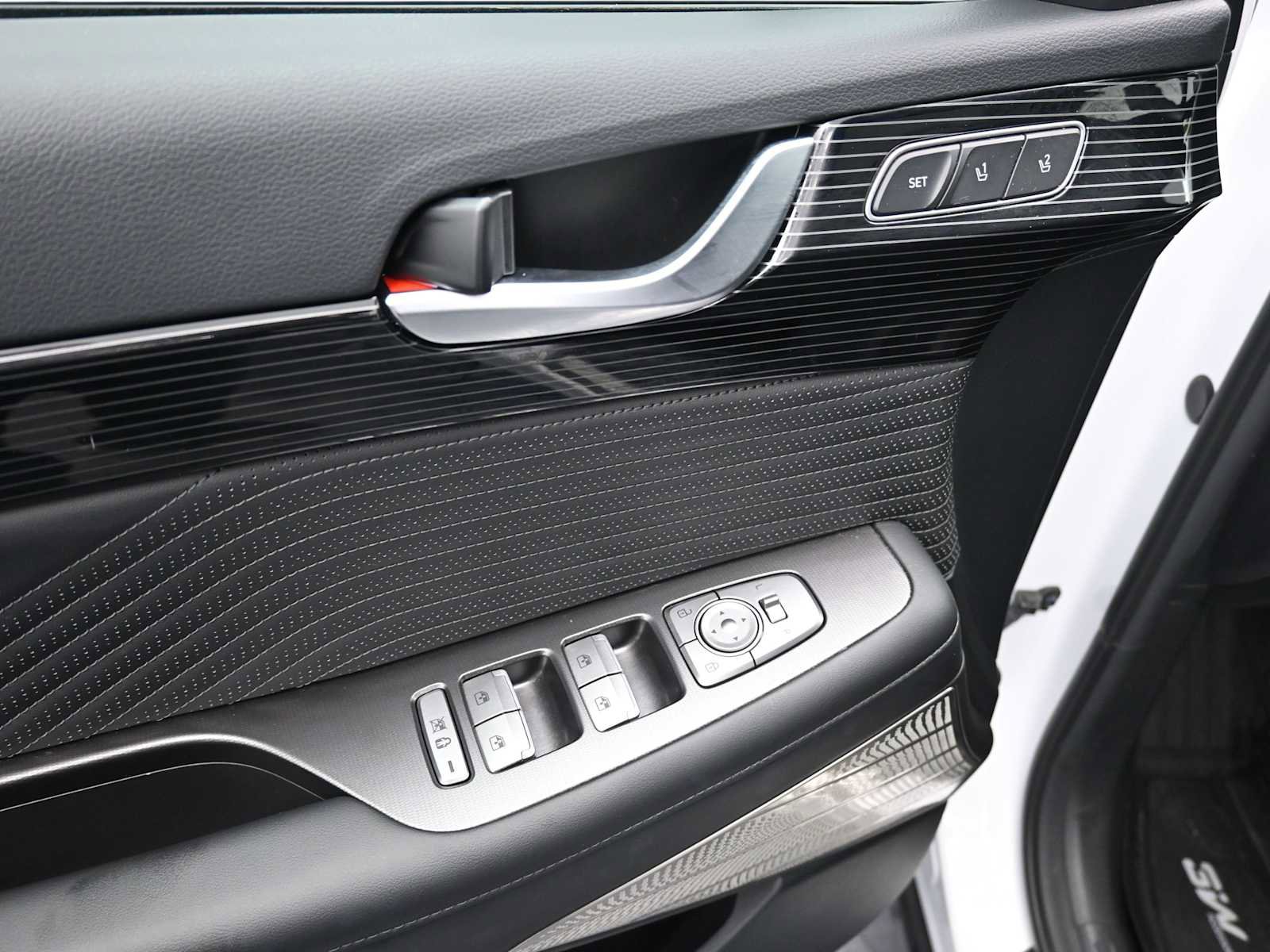Used 2025 Hyundai Palisade Calligraphy image 10