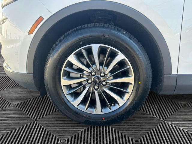 Used 2023 Lincoln Nautilus AWD w/ Premium Package image 14