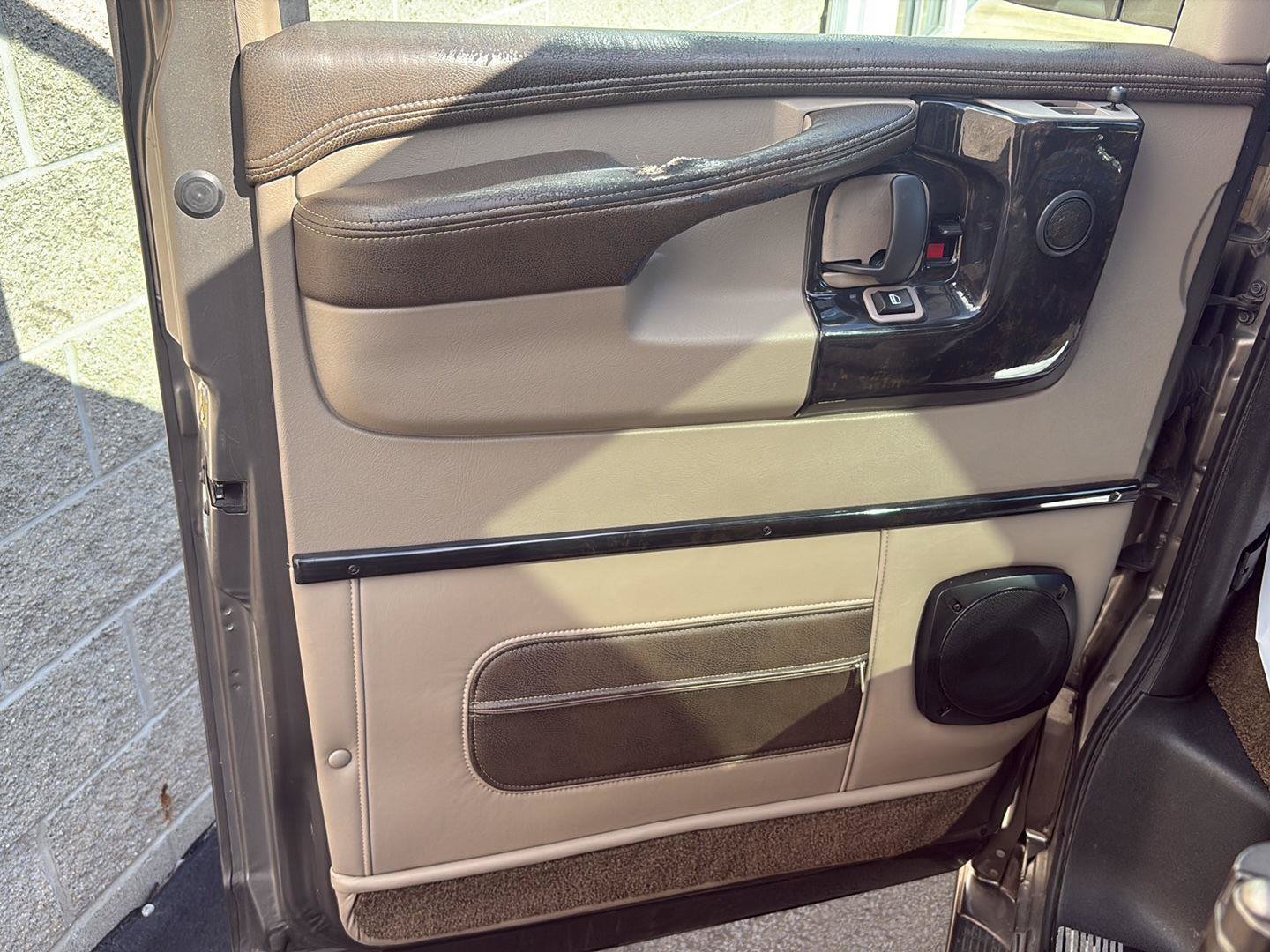 Used 2014 Chevrolet Express 1500 AWD image 4