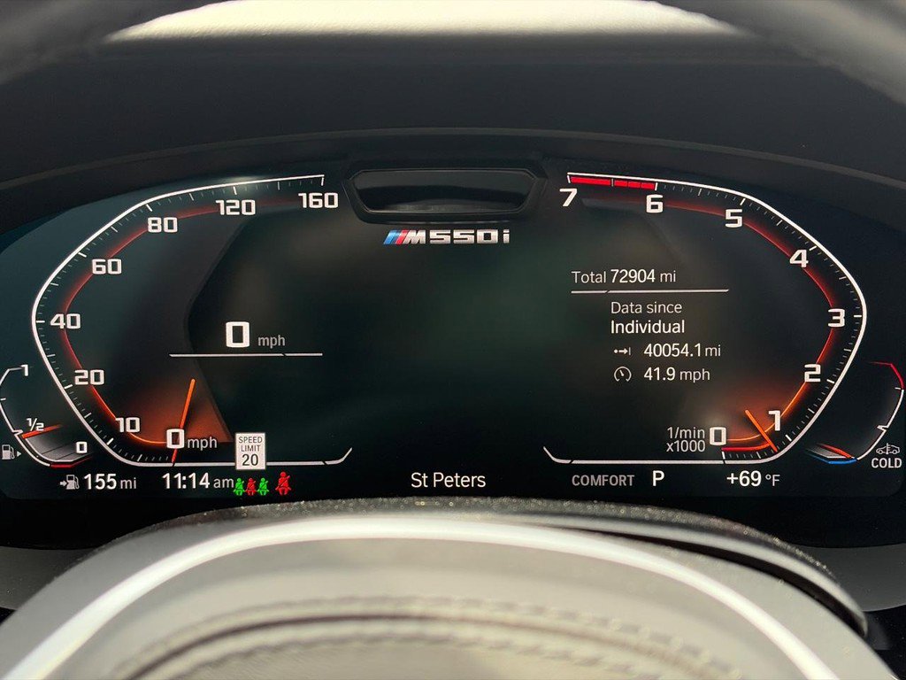 Used 2021 BMW M550i xDrive w/ Executive Package image 25