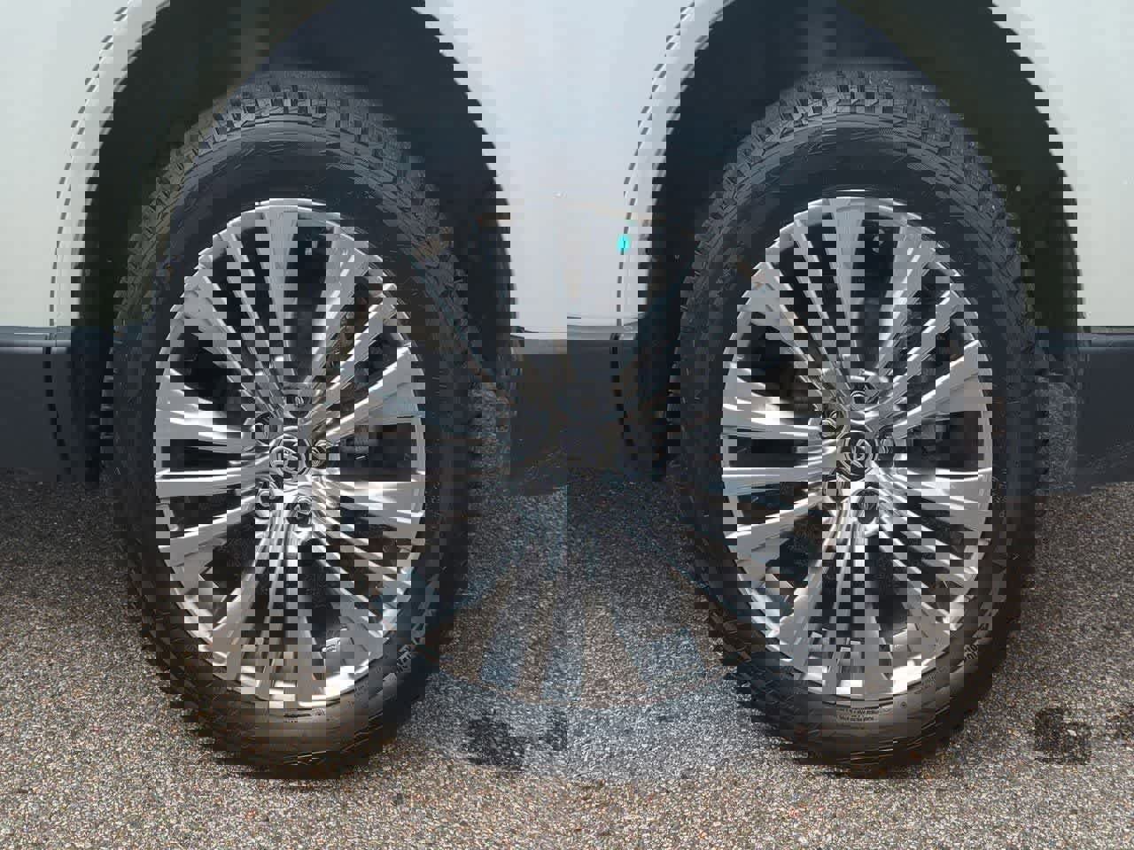 Used 2021 Toyota Venza XLE w/ Softex Package AWD/4WD image 13