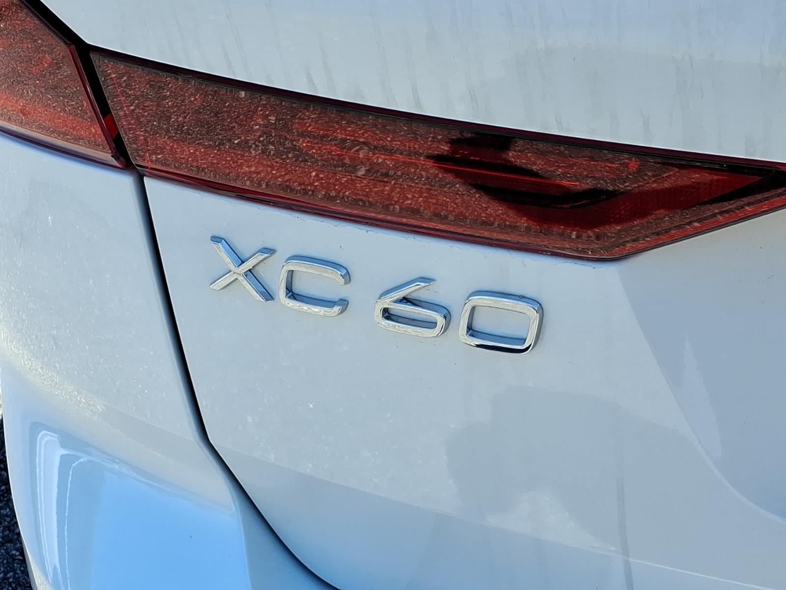 New 2026 Volvo XC60 T8 Plus w/ Protection Package Premier AWD/4WD image 5