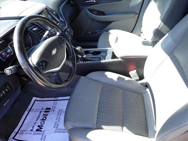 Used 2015 Chevrolet Impala LT w/ Convenience Package image 9