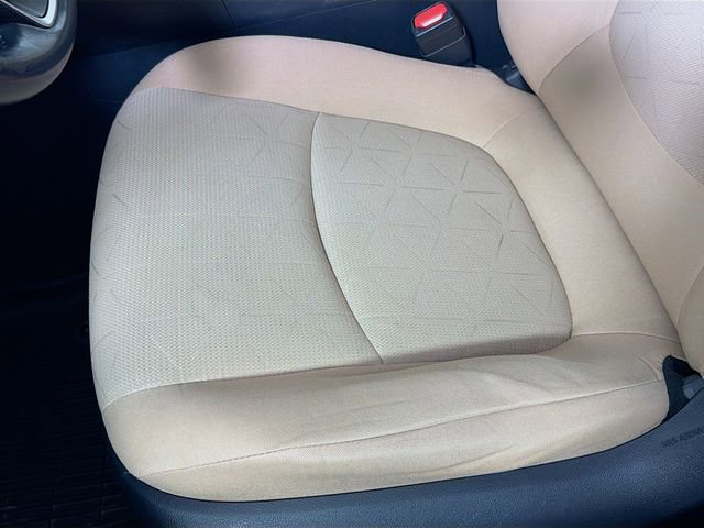 Used 2020 Toyota RAV4 XLE w/ Convenience Package AWD/4WD image 20