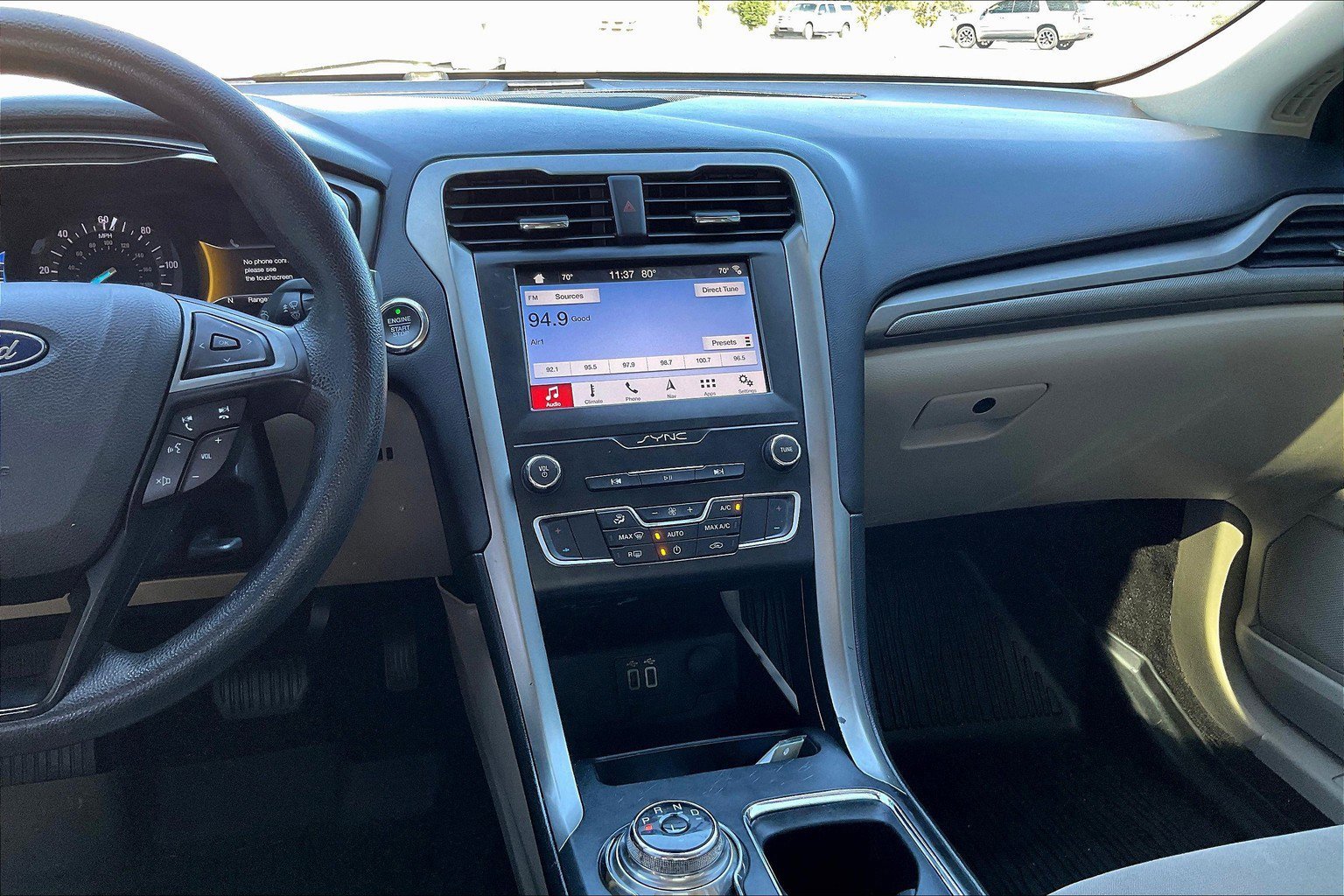Used 2019 Ford Fusion SE image 6