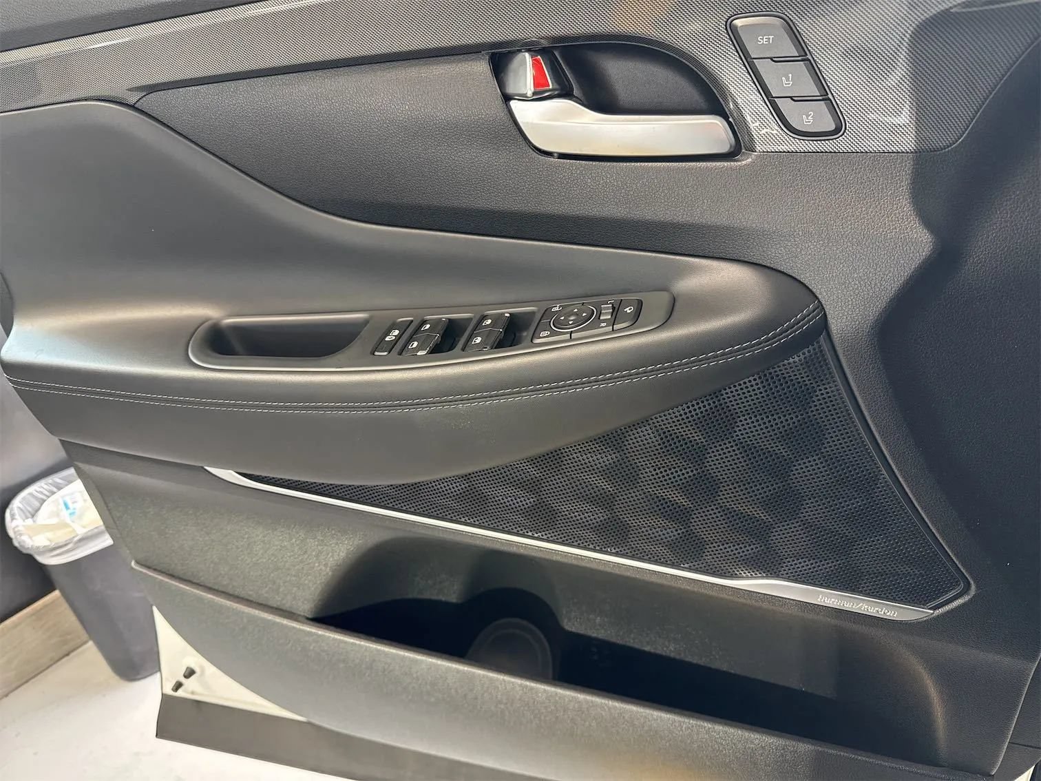 Used 2022 Hyundai Santa Fe Limited FWD image 11
