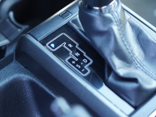 Used 2018 Toyota Tacoma TRD Sport w/ Technology Package image 35