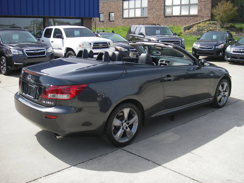Used 2010 Lexus IS 250C image 5