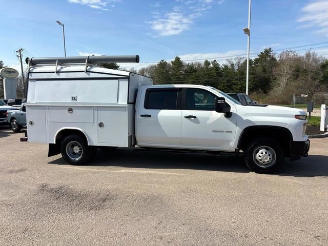 Used 2025 Chevrolet Silverado 3500 W/T w/ WT Convenience Package AWD/4WD image 2