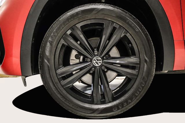 Used 2023 Volkswagen Atlas Cross Sport SEL R-Line image 9