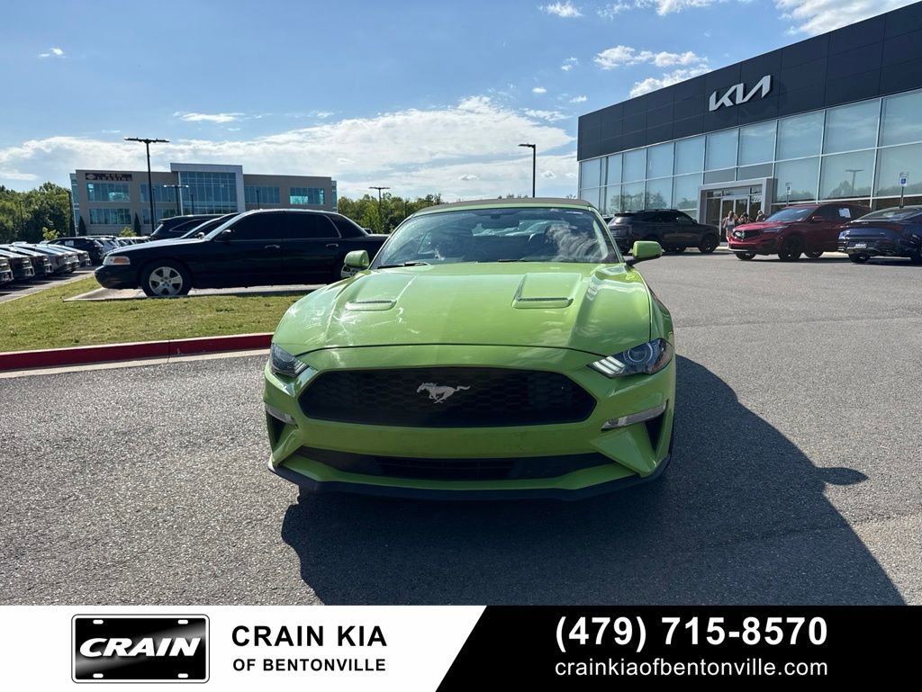 Used 2020 Ford Mustang Premium RWD image 8