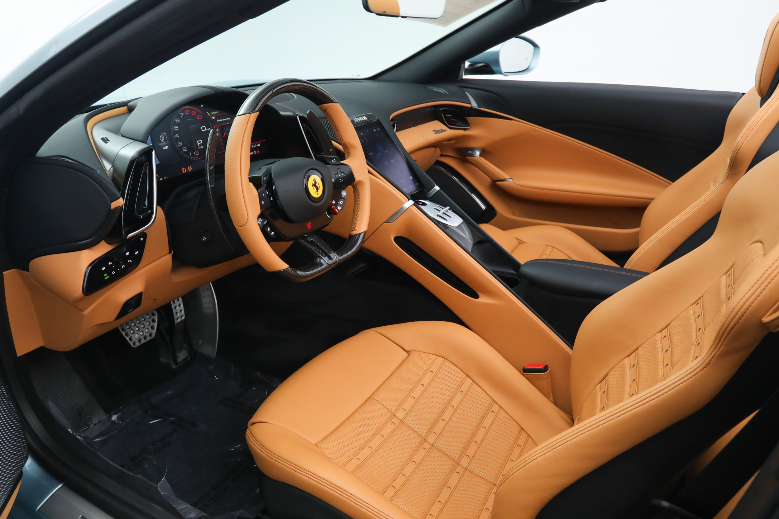 Certified 2025 Ferrari Roma Spider RWD image 2