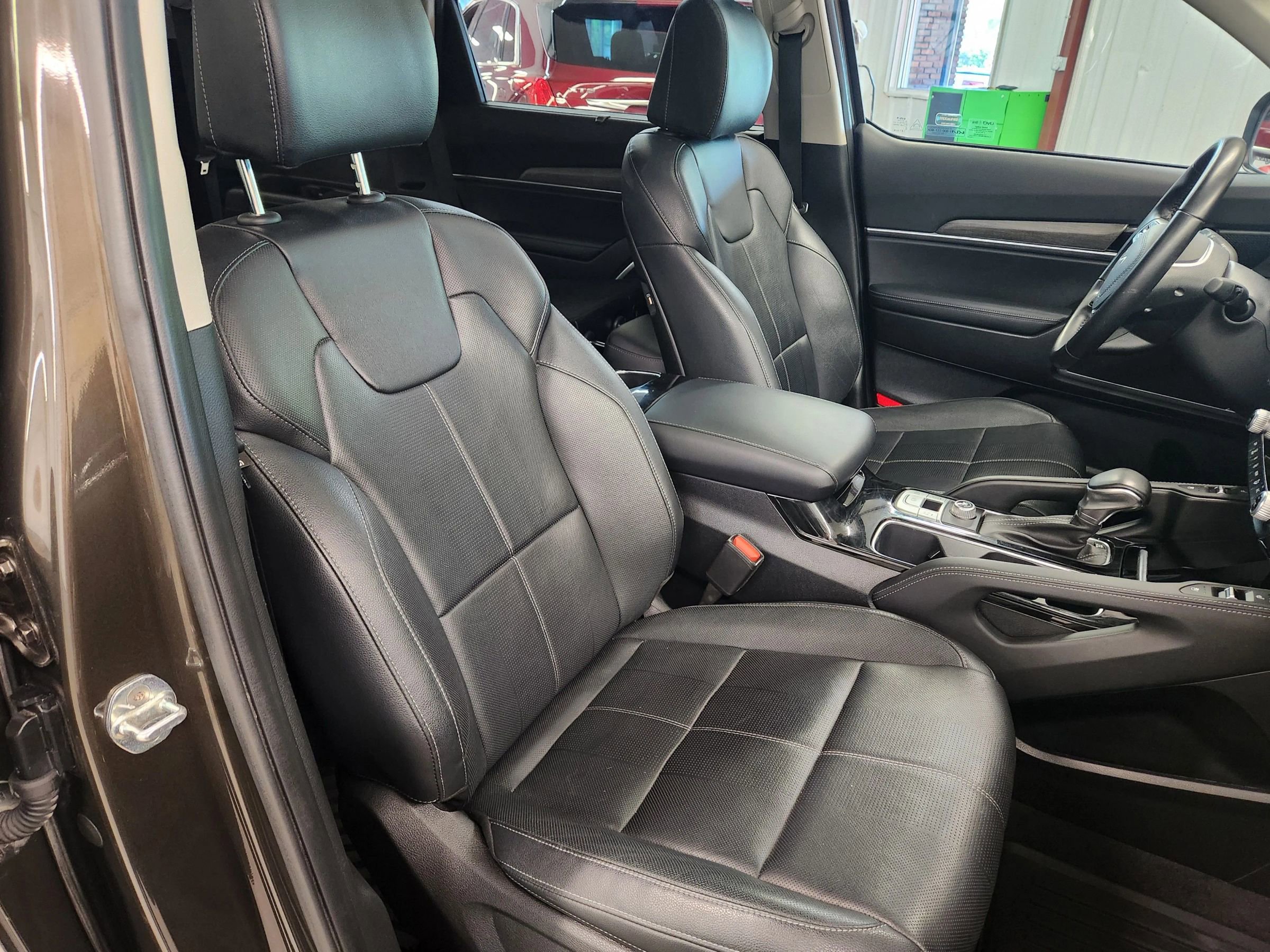 Used 2022 Kia Telluride EX w/ EX Premium Package image 33