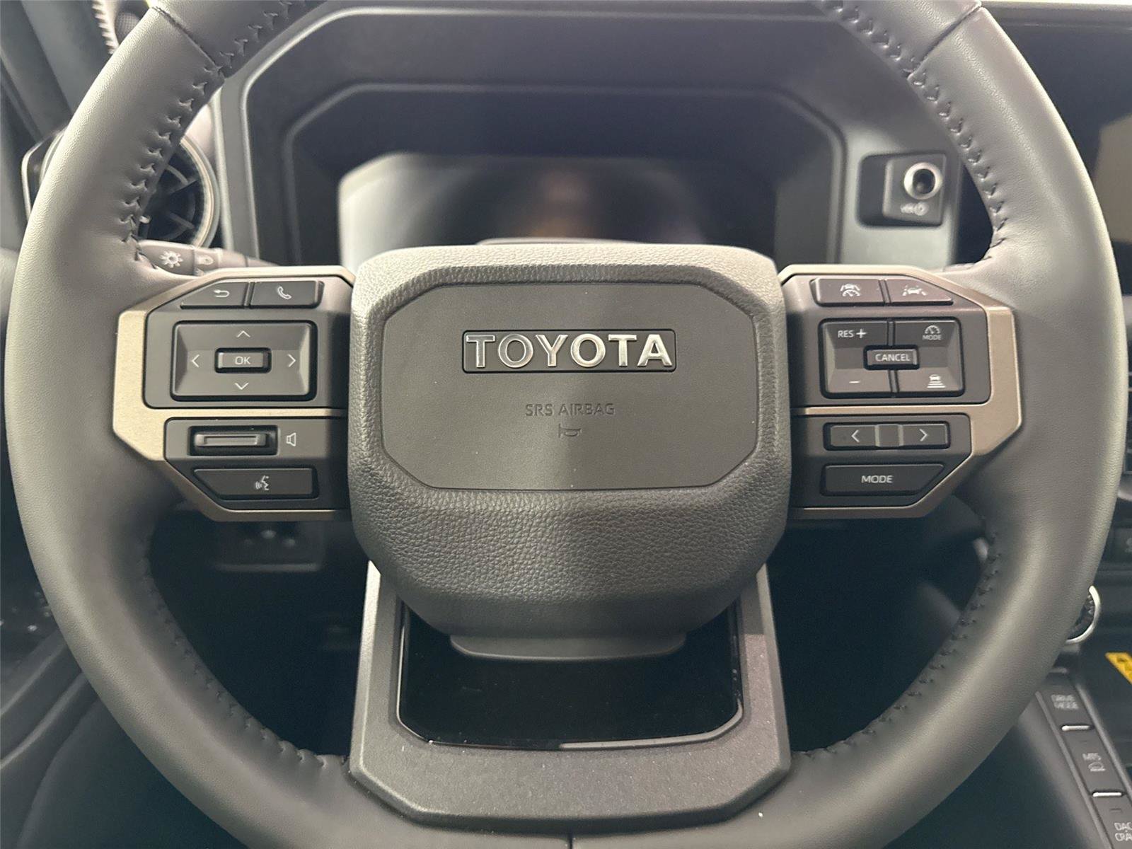 Used 2025 Toyota Land Cruiser w/ Premium Package AWD/4WD image 17