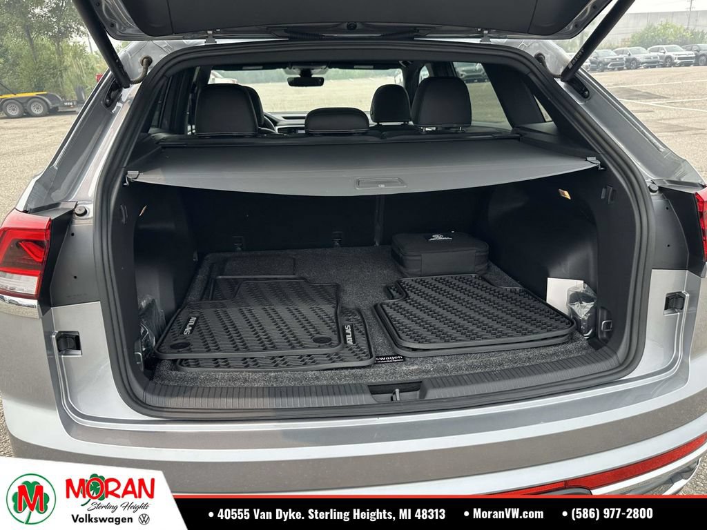 Used 2023 Volkswagen Atlas Cross Sport SEL AWD/4WD image 12