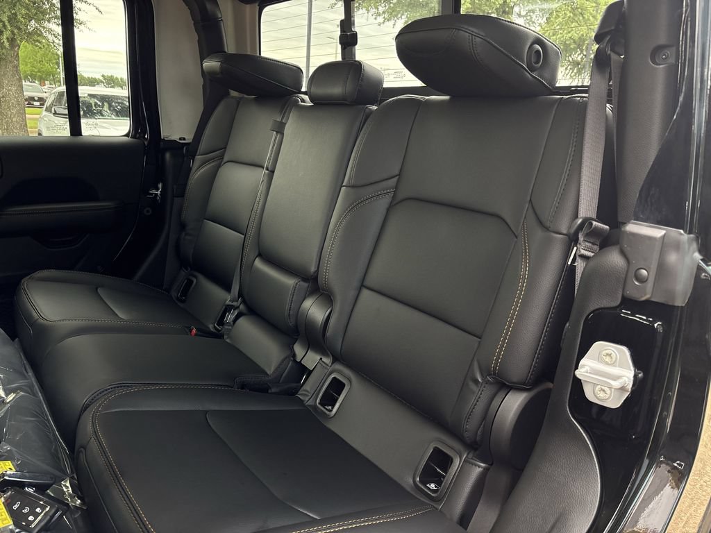 New 2026 Jeep Gladiator Sport AWD/4WD image 23