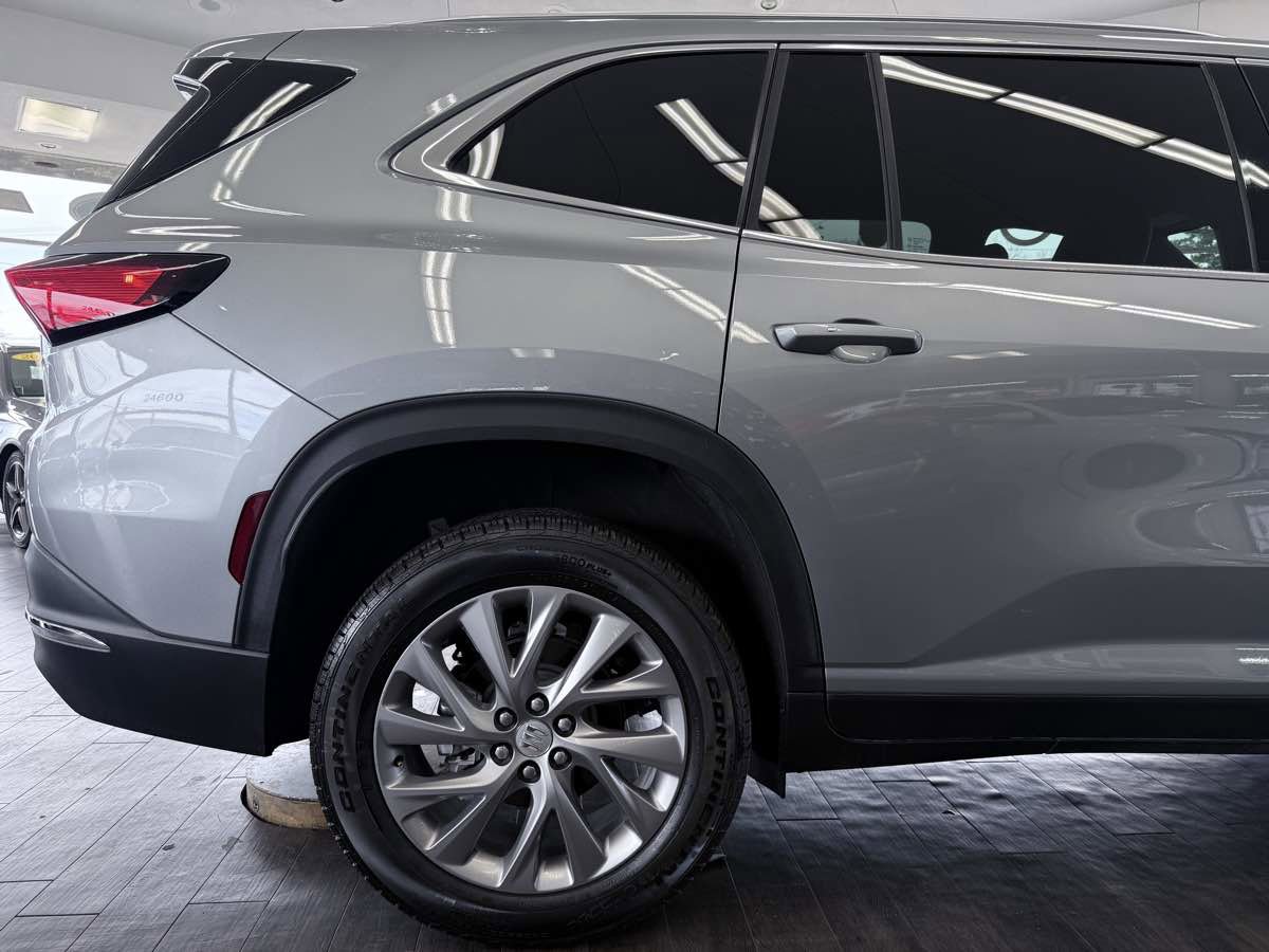Used 2026 Buick Enclave Preferred FWD image 8