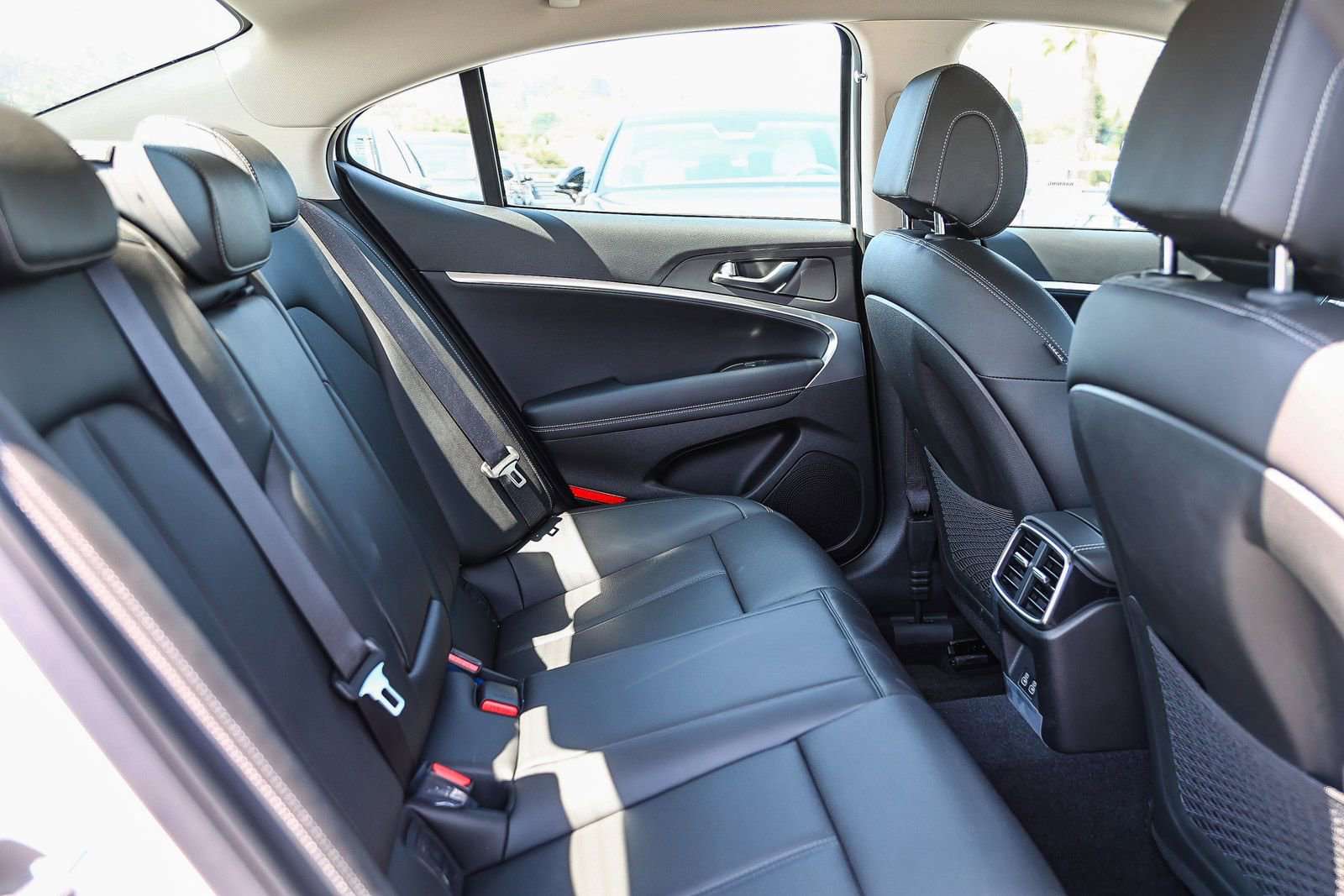 New 2026 Genesis G70 2.5T image 18