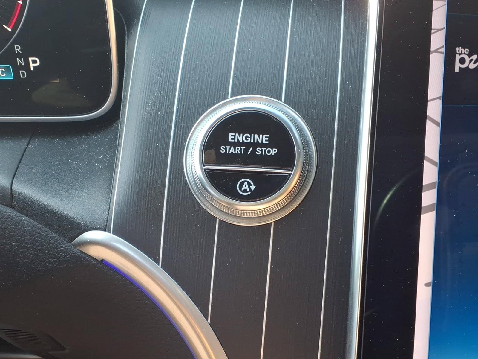 Used 2023 Mercedes-Benz GLC 300 4MATIC image 25