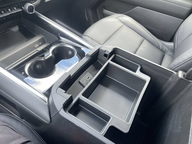 New 2026 Chevrolet Suburban LS AWD/4WD image 21