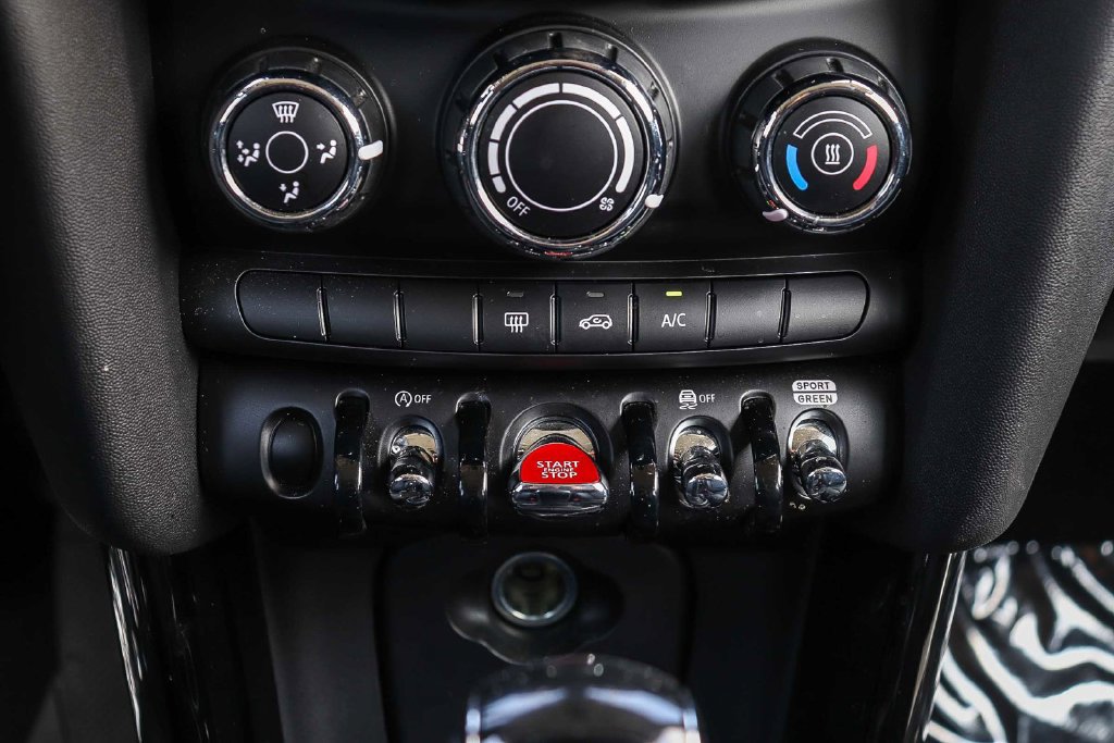 Used 2023 MINI Cooper S FWD image 17