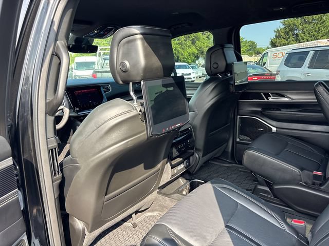Used 2024 Jeep Wagoneer Series II w/ Rear Seat Video Group 1 AWD/4WD image 10