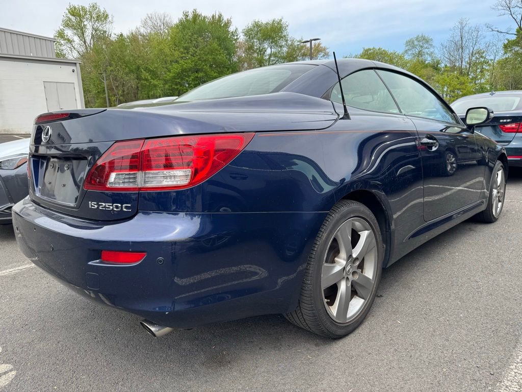 Used 2011 Lexus IS 250C w/ Luxury Pkg RWD image 4