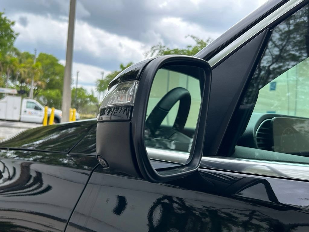 Used 2025 Mercedes-Benz GLE 350 4MATIC image 31