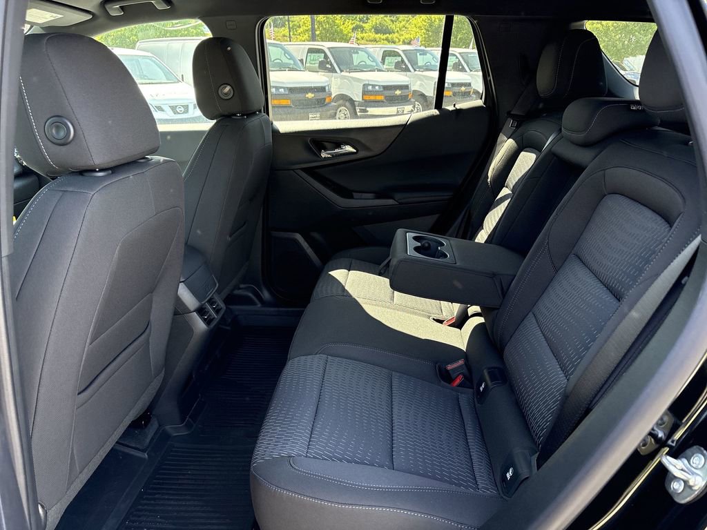 New 2026 Chevrolet Equinox LT w/ Safety and Technology Package FWD image 25
