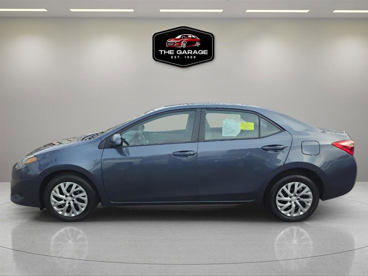 Used 2019 Toyota Corolla LE FWD image 3