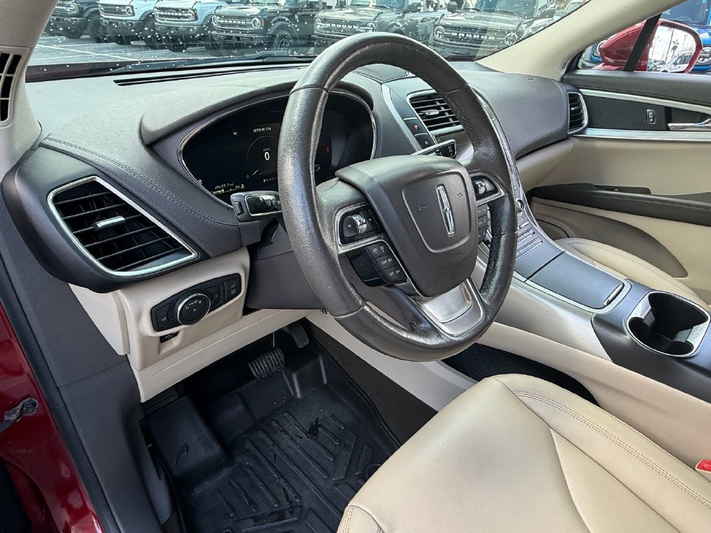 Used 2019 Lincoln Nautilus FWD image 10