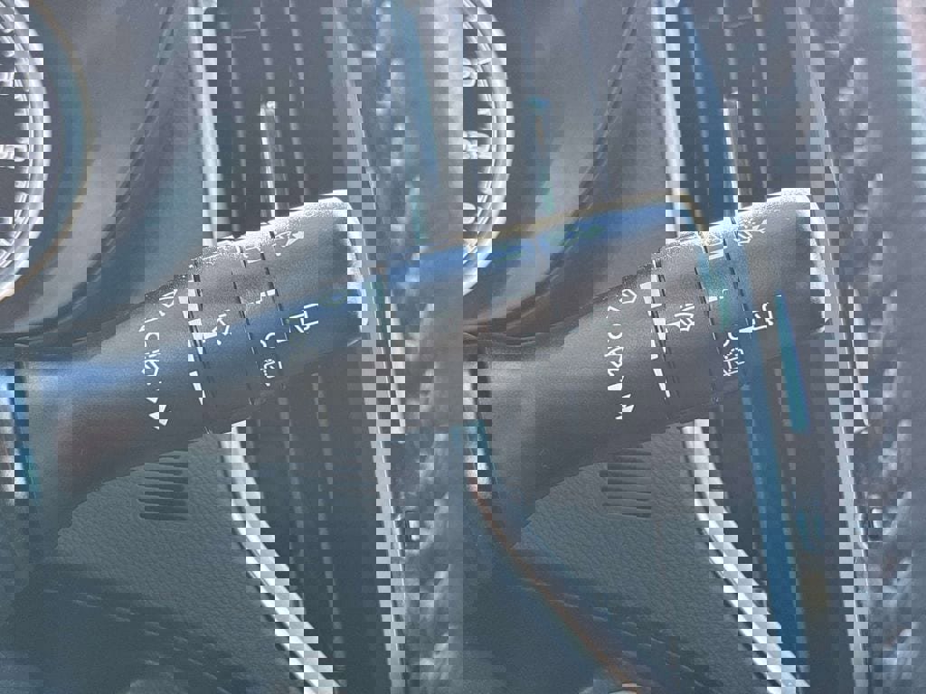 Used 2021 Subaru Forester Premium AWD/4WD image 26