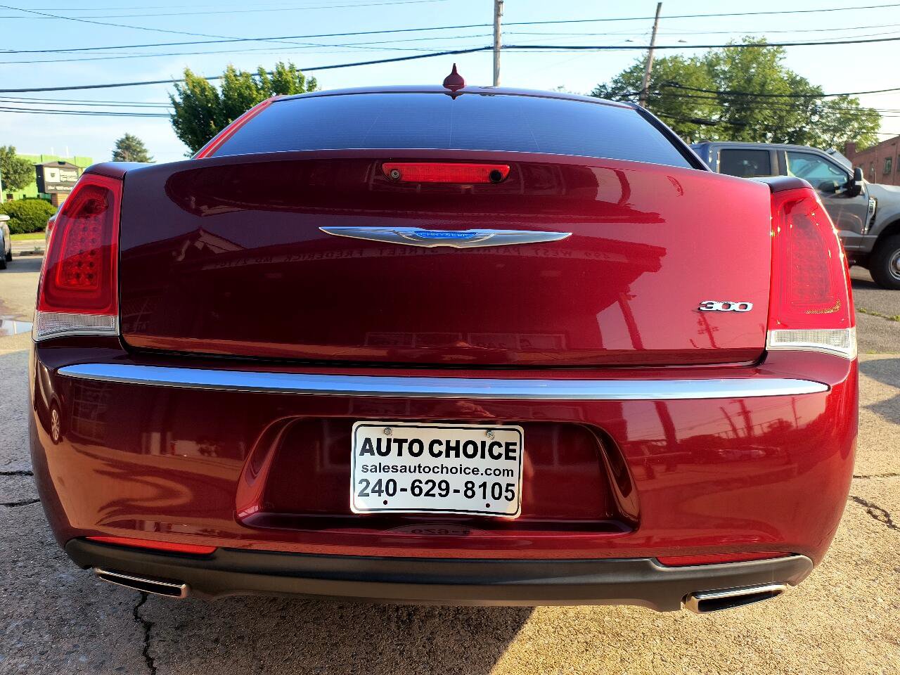 Used 2019 Chrysler 300 Touring w/ Chrome Appearance Package image 12