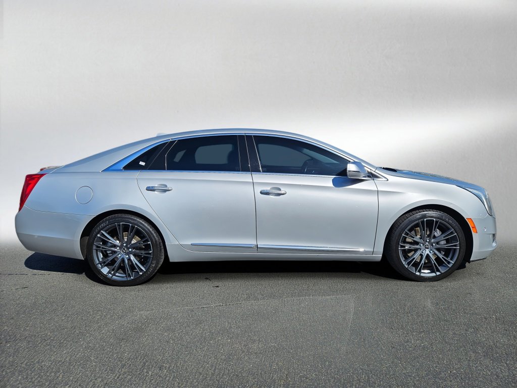 Used 2017 Cadillac XTS Luxury image 8