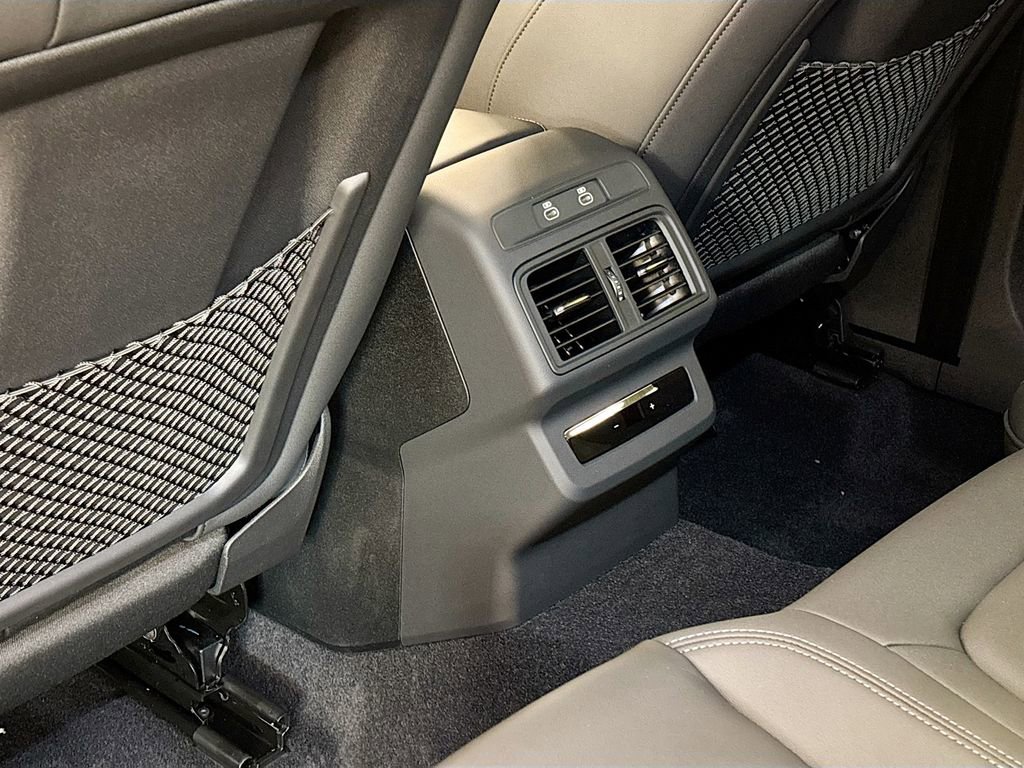 New 2025 Audi Q5 Premium Plus image 17